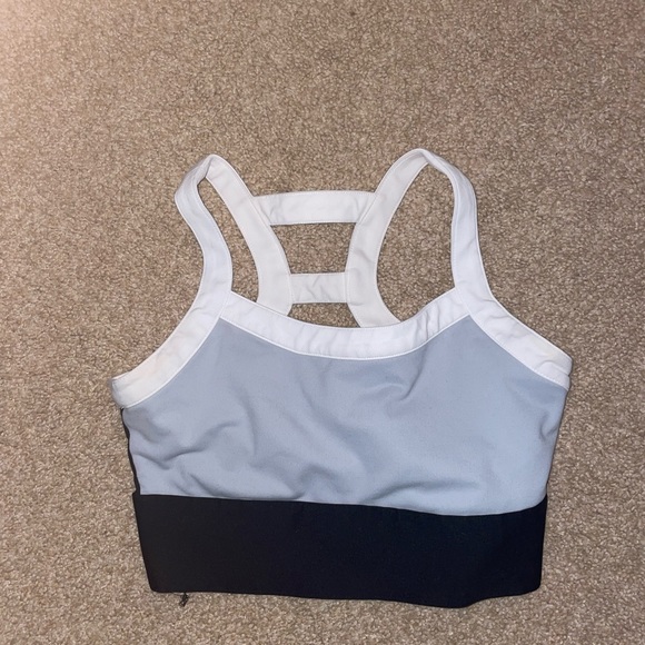 High intensity sports bra - Picture 2 of 3